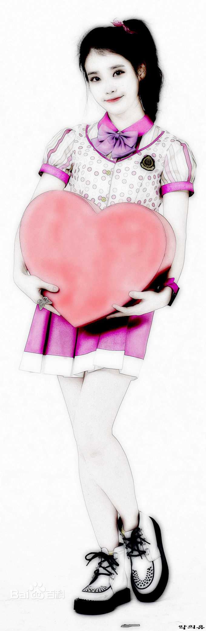 李知恩(IU（艺名）、 （韩文）、Lee Ji Eun（英文）)IU手绘图片图集