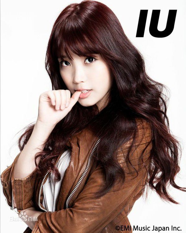 李知恩(IU（艺名）、 （韩文）、Lee Ji Eun（英文）)最全杂志画报壁纸