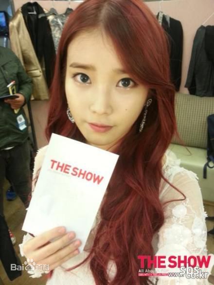 李知恩(IU（艺名）、 （韩文）、Lee Ji Eun（英文）)生活图片图册