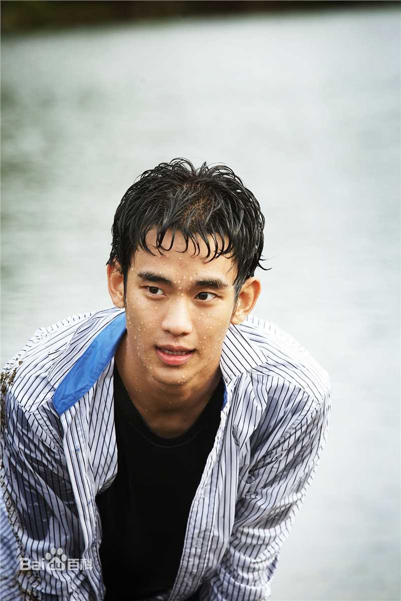 最优质金秀贤(Kim Soo Hyun、キム スヒョン)在《圣诞节会下雪吗》(2009)中的相册