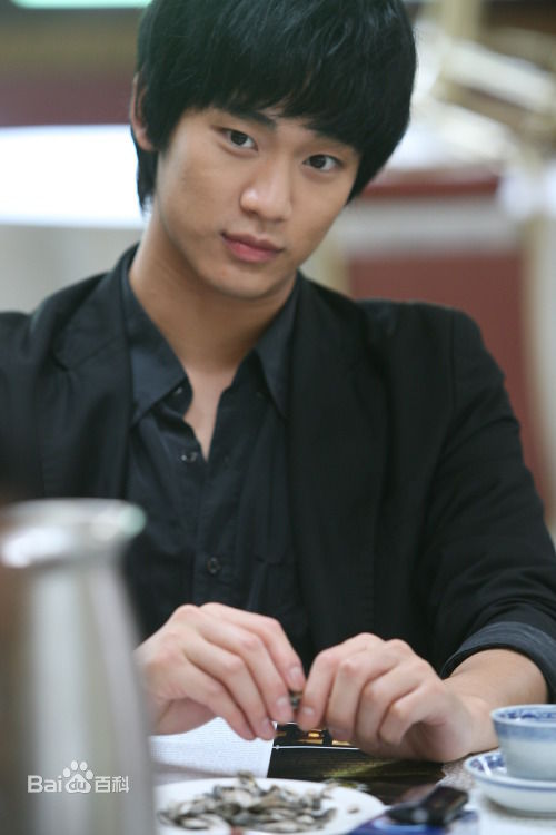 高清金秀贤(Kim Soo Hyun、キム スヒョン)在《盗贼同盟》(2012)中的图册