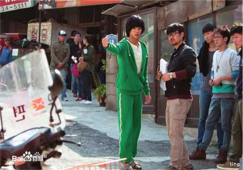 金秀贤(Kim Soo Hyun、キム スヒョン)剧组花絮素颜照相册