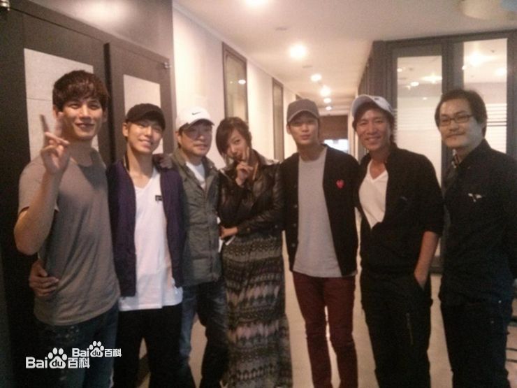 金秀贤(Kim Soo Hyun、キム スヒョン)剧组花絮素颜照相册