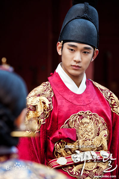 金秀贤(Kim Soo Hyun、キム スヒョン)经典形象生活照