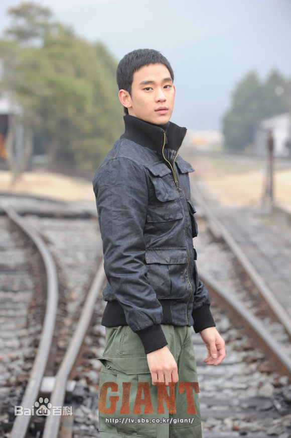 金秀贤(Kim Soo Hyun、キム スヒョン)经典形象生活照