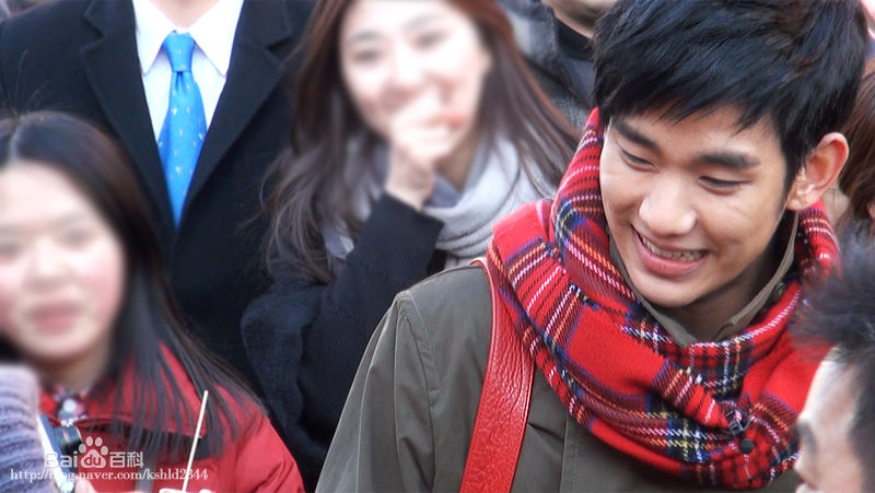 最全金秀贤(Kim Soo Hyun、キム スヒョン)在《突袭约会》(2011)中的壁纸