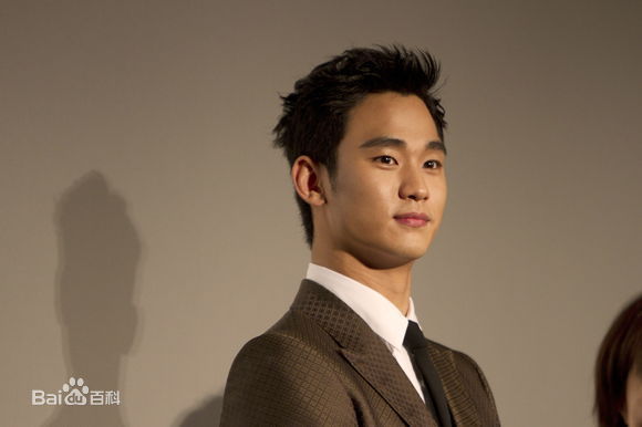 金秀贤(Kim Soo Hyun、キム スヒョン)海外活动壁纸壁纸