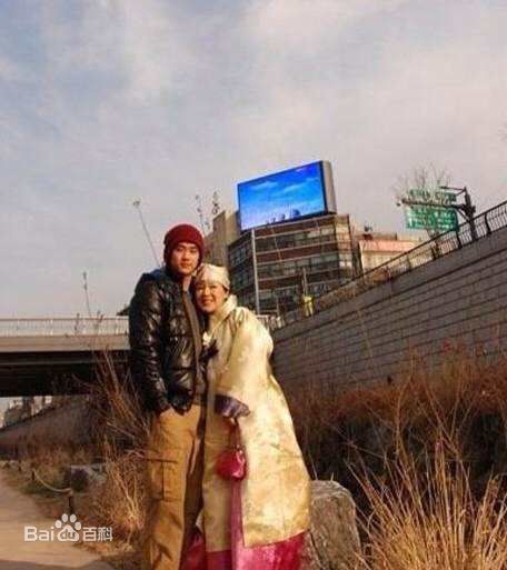 金秀贤(Kim Soo Hyun、キム スヒョン)学生时期前后照片