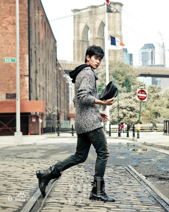 金秀贤(Kim Soo Hyun、キム スヒョン)Vogue Girl (2010.09)生活照