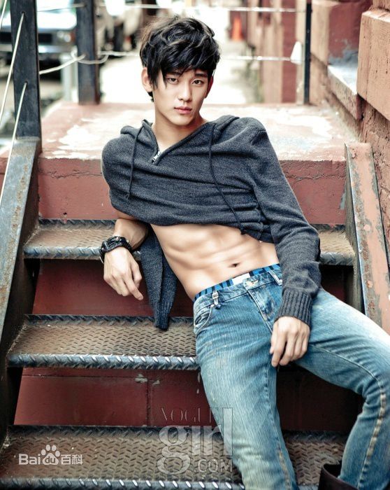 金秀贤(Kim Soo Hyun、キム スヒョン)Vogue Girl (2010.09)生活照
