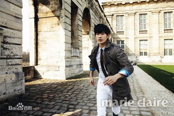 金秀贤(Kim Soo Hyun、キム スヒョン)Marie Claire (2013.05)图片图集