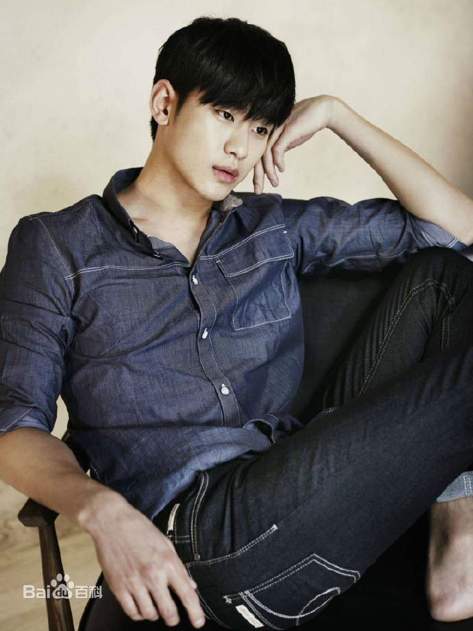 金秀贤(Kim Soo Hyun、キム スヒョン)Esquire (2014.03)图片图册