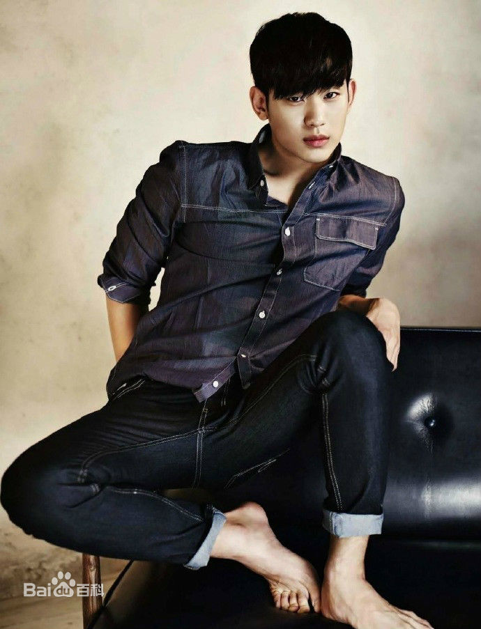 金秀贤(Kim Soo Hyun、キム スヒョン)Esquire (2014.03)图片图册