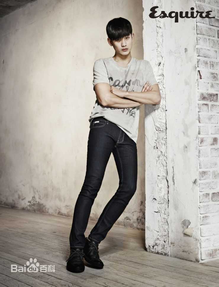金秀贤(Kim Soo Hyun、キム スヒョン)Esquire (2014.03)图片图册