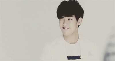 金秀贤(Kim Soo Hyun、キム スヒョン)拍摄花絮素颜照相册