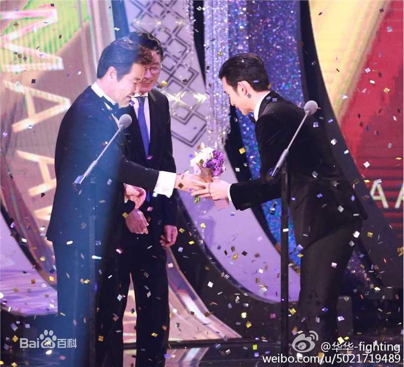 金秀贤(Kim Soo Hyun、キム スヒョン)KBS演技大赏(2015)前后照片