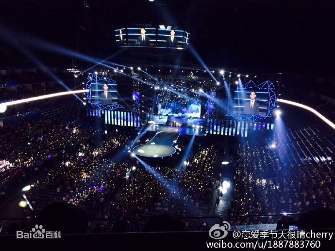 金秀贤(Kim Soo Hyun、キム スヒョン)在《制作人》粉丝见面会(2015)中的