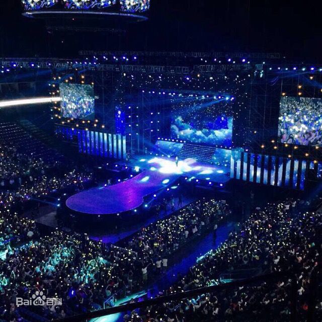 金秀贤(Kim Soo Hyun、キム スヒョン)在《制作人》粉丝见面会(2015)中的