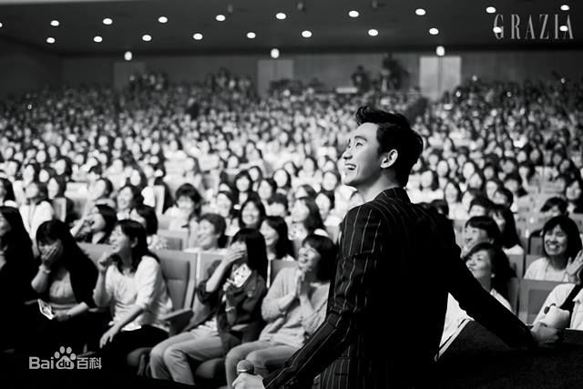 金秀贤(Kim Soo Hyun、キム スヒョン)日本粉丝见面会(2013)前后照片