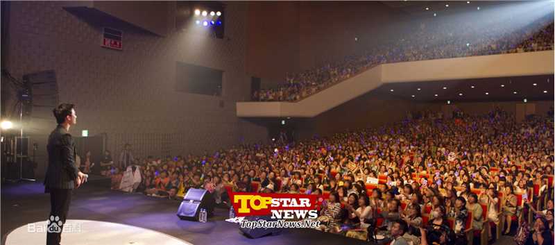 金秀贤(Kim Soo Hyun、キム スヒョン)日本粉丝见面会(2013)前后照片