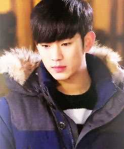 精选金秀贤(Kim Soo Hyun、キム スヒョン)在《来自星星的你》饰都敏俊中的图册