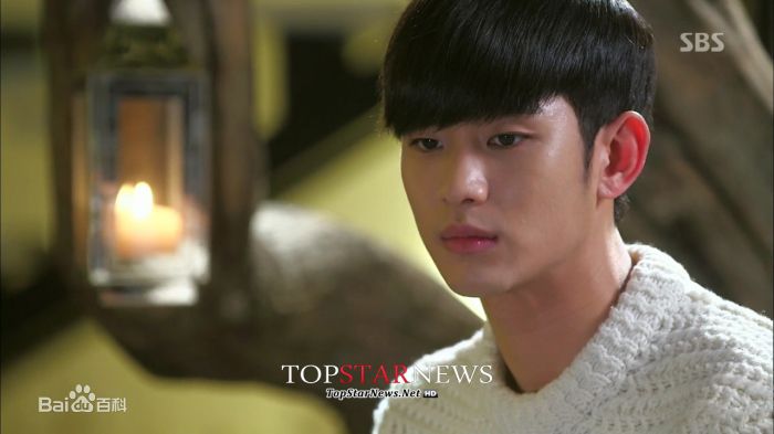 精选金秀贤(Kim Soo Hyun、キム スヒョン)在《来自星星的你》饰都敏俊中的图册
