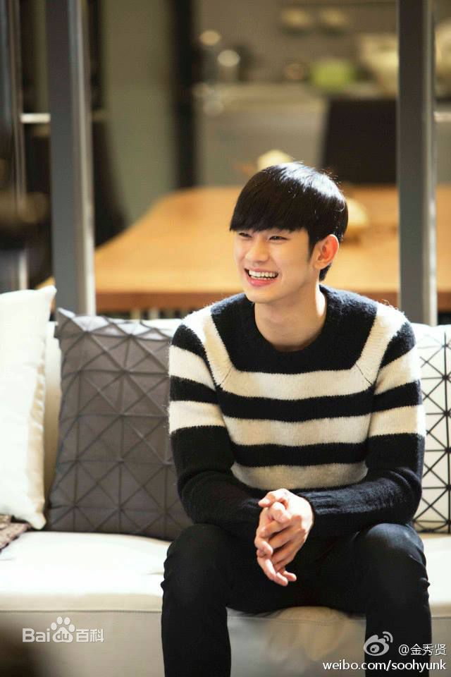 精选金秀贤(Kim Soo Hyun、キム スヒョン)在《来自星星的你》饰都敏俊中的图册