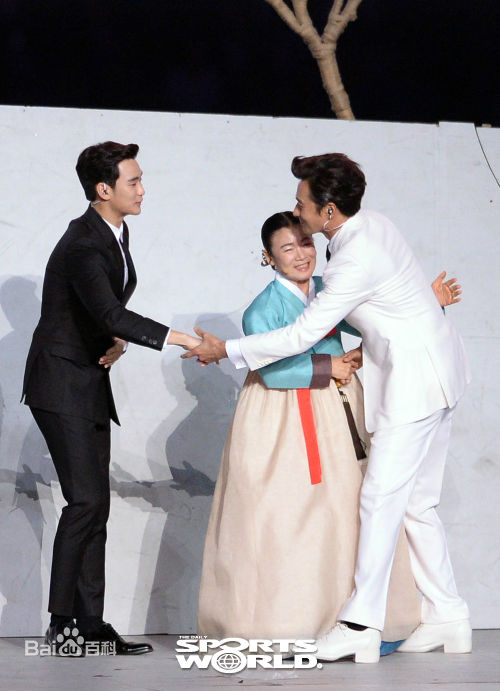 金秀贤(Kim Soo Hyun、キム スヒョン)仁川亚运会开幕式壁纸壁纸