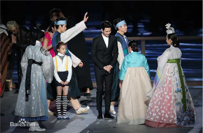 金秀贤(Kim Soo Hyun、キム スヒョン)仁川亚运会开幕式壁纸壁纸