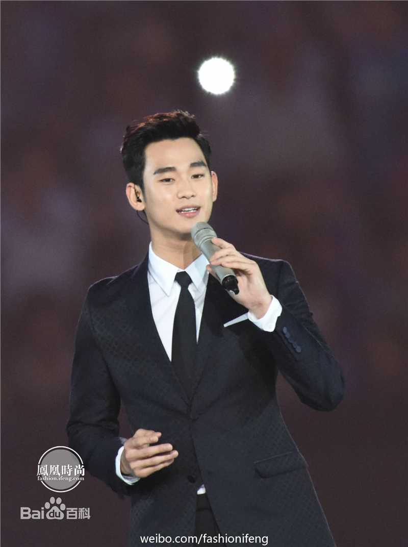 金秀贤(Kim Soo Hyun、キム スヒョン)南京青奥会开幕式素颜照壁纸