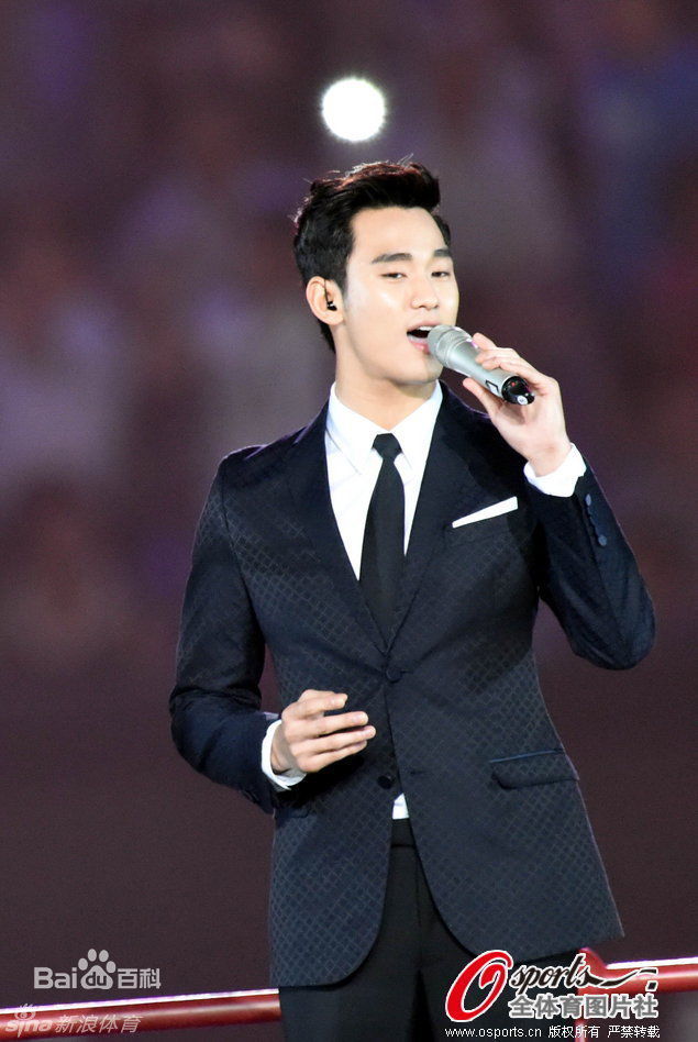 金秀贤(Kim Soo Hyun、キム スヒョン)南京青奥会开幕式素颜照壁纸