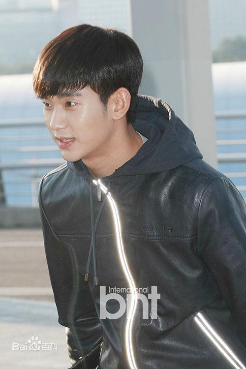 金秀贤(Kim Soo Hyun、キム スヒョン)机场照图册