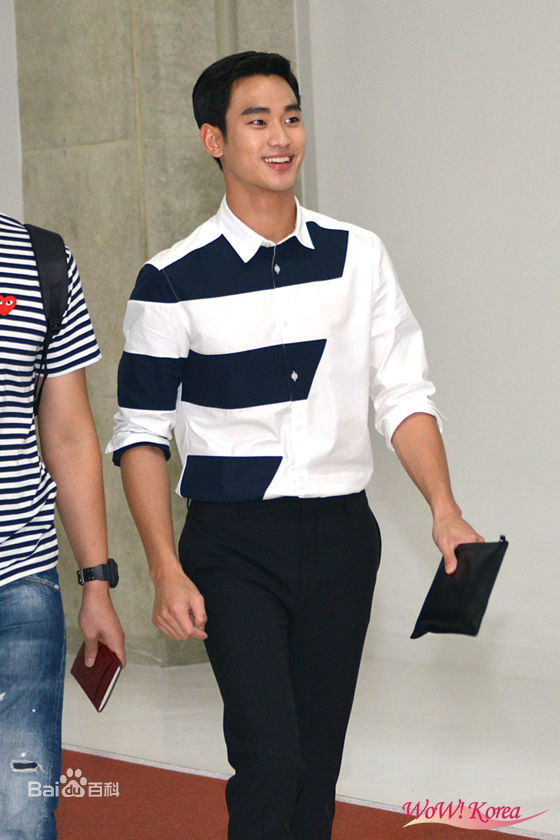 金秀贤(Kim Soo Hyun、キム スヒョン)机场照图册