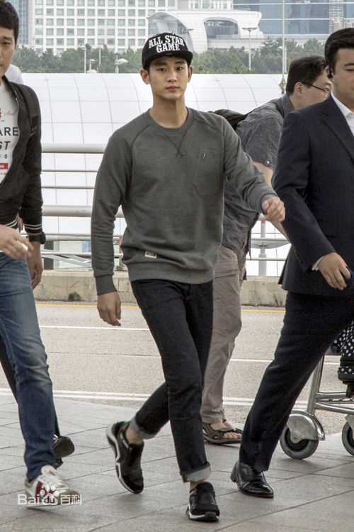 金秀贤(Kim Soo Hyun、キム スヒョン)机场照图册