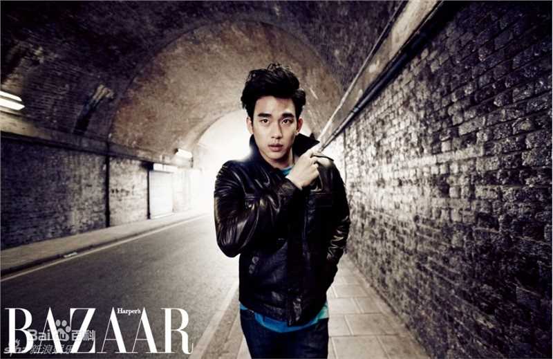 金秀贤(Kim Soo Hyun、キム スヒョン)在《Harper's Bazaar》中的