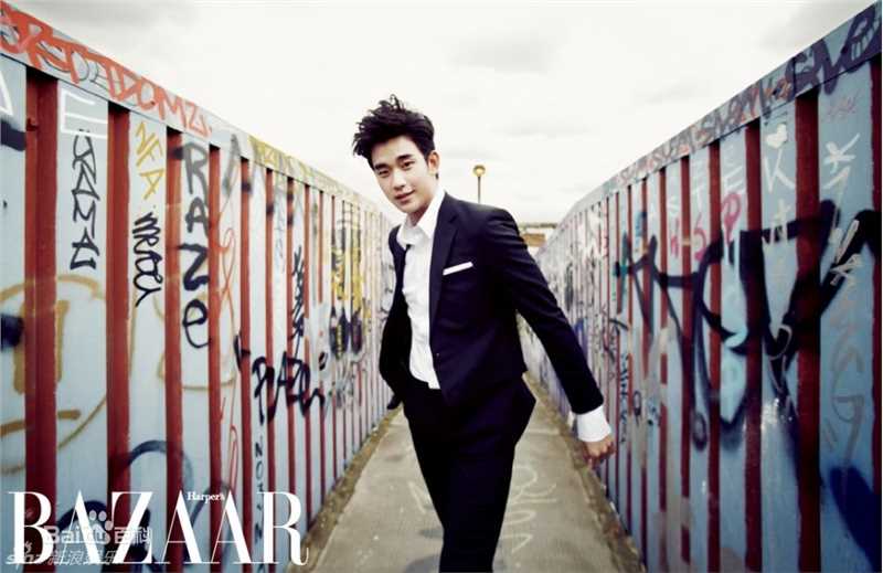 金秀贤(Kim Soo Hyun、キム スヒョン)在《Harper's Bazaar》中的