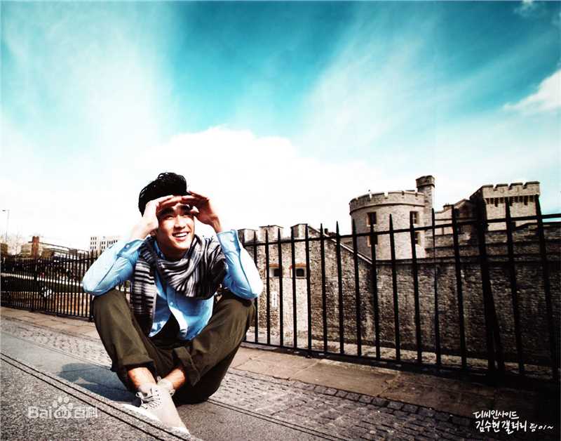 金秀贤(Kim Soo Hyun、キム スヒョン)在《Harper's Bazaar》中的