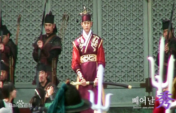 最新金秀贤(Kim Soo Hyun、キム スヒョン)在《拥抱太阳的月亮》饰李暄中的壁纸