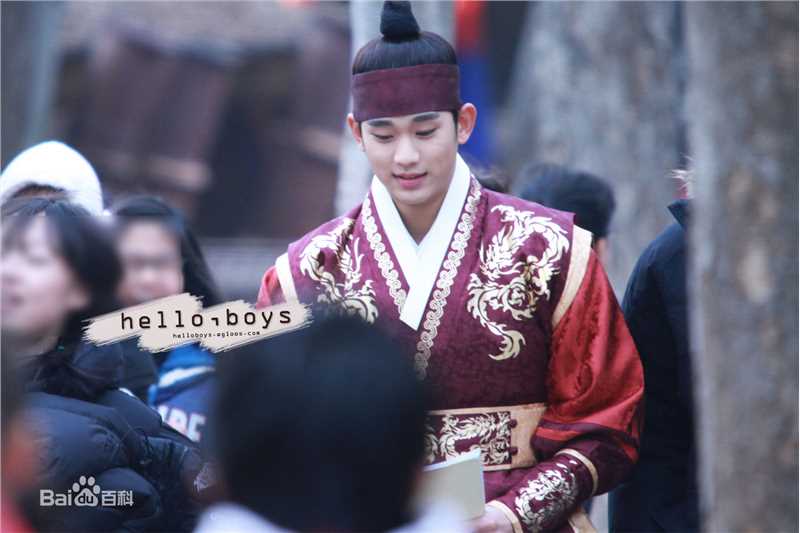 最新金秀贤(Kim Soo Hyun、キム スヒョン)在《拥抱太阳的月亮》饰李暄中的壁纸