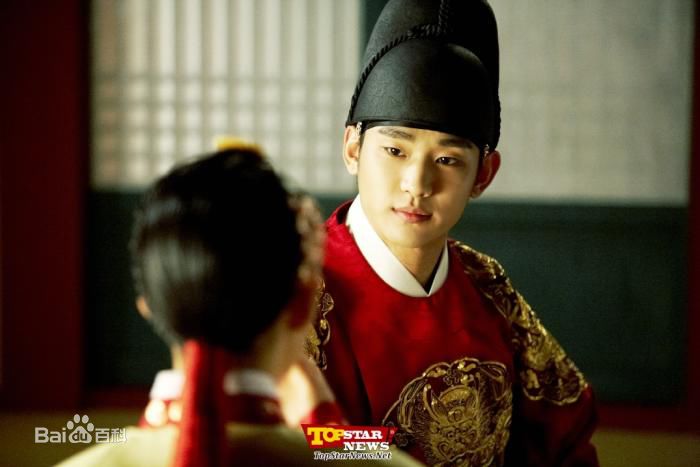 最新金秀贤(Kim Soo Hyun、キム スヒョン)在《拥抱太阳的月亮》饰李暄中的壁纸