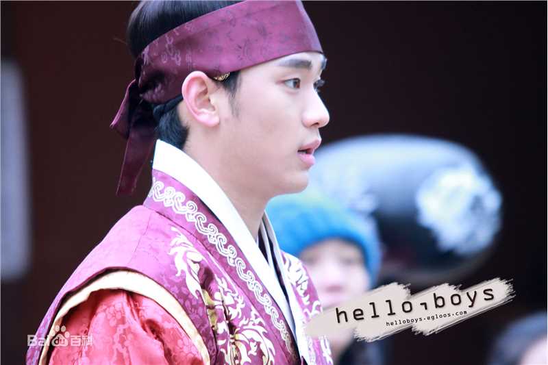 最新金秀贤(Kim Soo Hyun、キム スヒョン)在《拥抱太阳的月亮》饰李暄中的壁纸