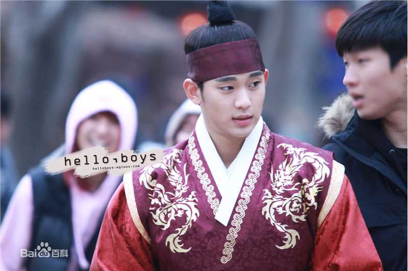 最新金秀贤(Kim Soo Hyun、キム スヒョン)在《拥抱太阳的月亮》饰李暄中的壁纸