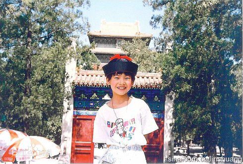 林爽(Sara)童年照壁纸壁纸