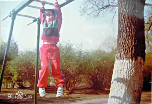 林爽(Sara)童年照壁纸壁纸