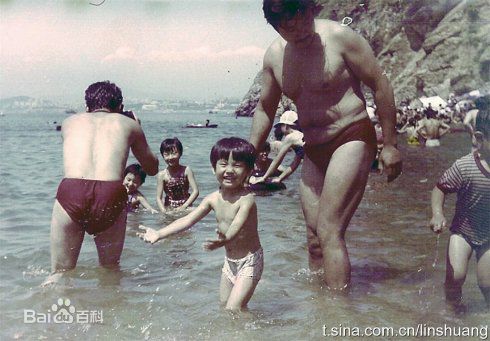 林爽(Sara)童年照壁纸壁纸