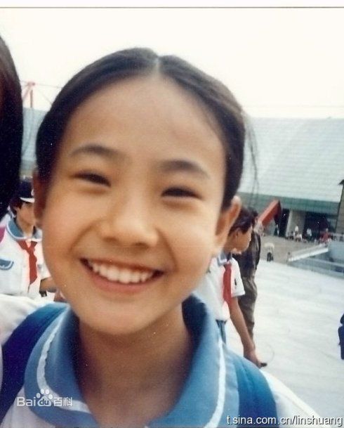 林爽(Sara)童年照壁纸壁纸