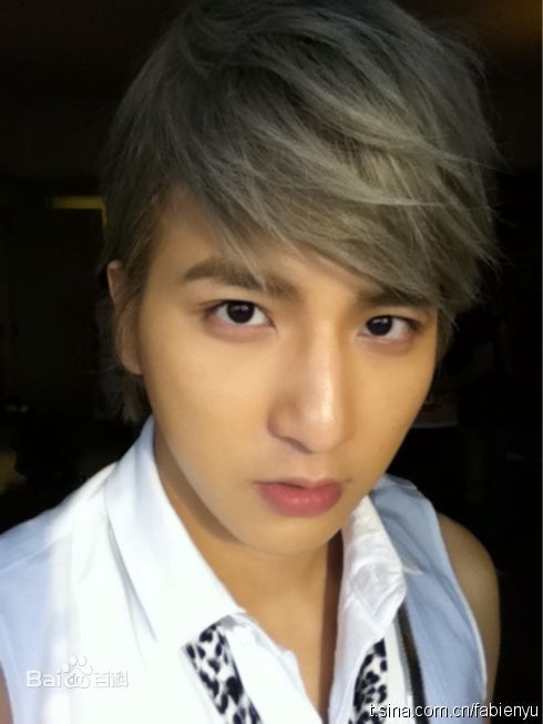 杨奇煜(Fabien)的生活照前后照片