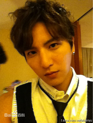 杨奇煜(Fabien)的生活照前后照片