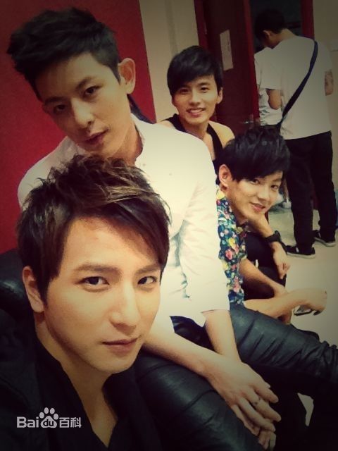 杨奇煜(Fabien)的生活照前后照片