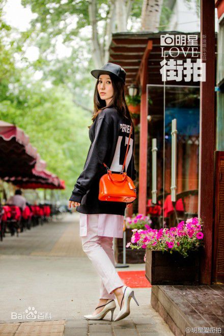 娄艺潇(Loura)最全时尚相册